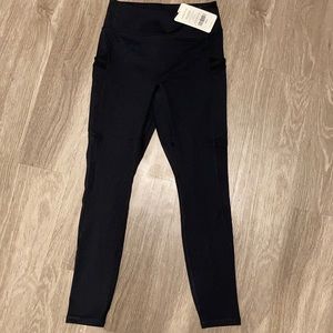 Fabletics Trinity High-Waisted Pocket Legging